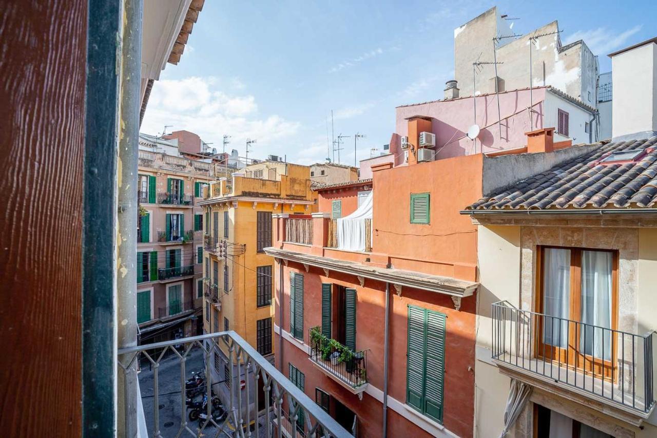Apartment Balcony,1589681393:JPEG