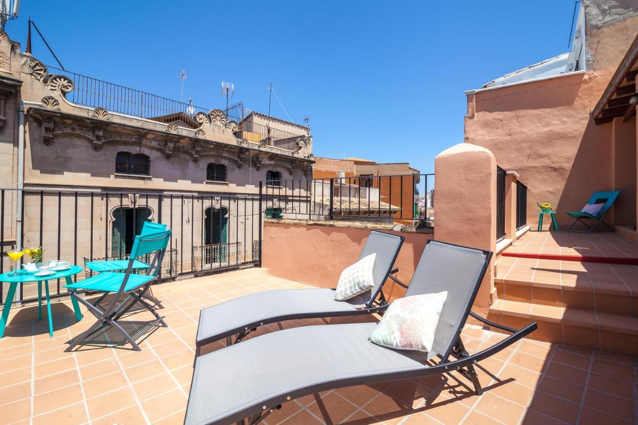 Apartment mit Balkon