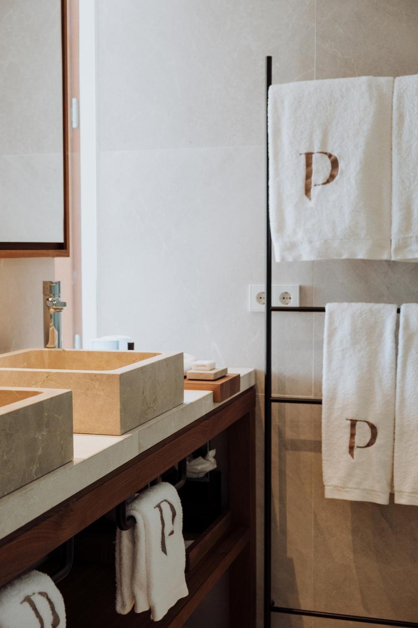 Deluxe Double Room Partial Sea View Spa Access