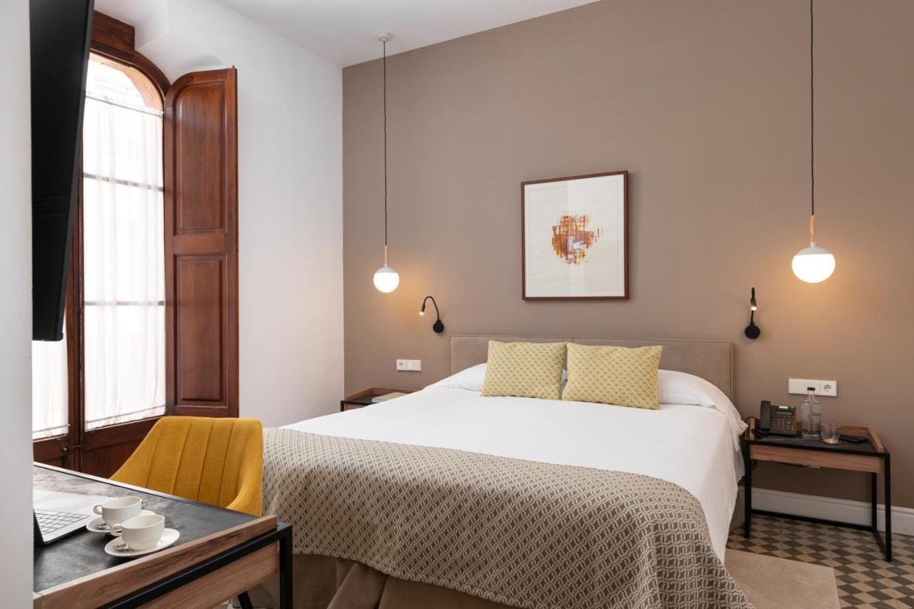 Superior Double Room,1397417762:JPEG