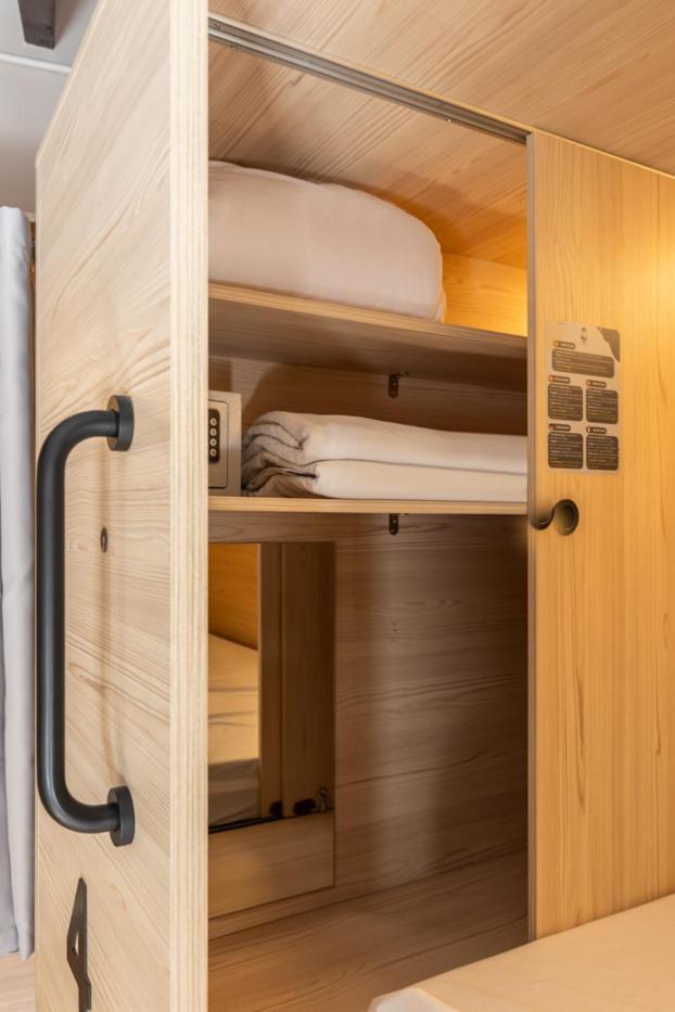 Bed 20-Bed Mixed Dormitory Room