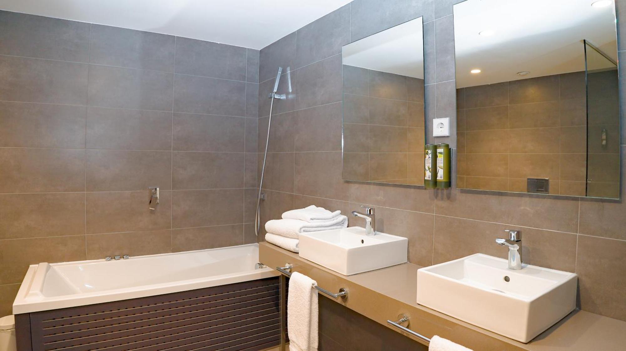 Junior Suite with Hot Tub