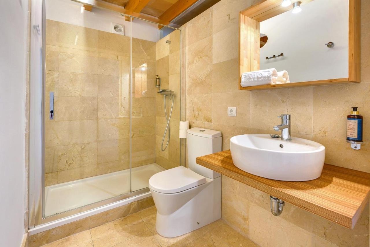 Standard Apartment,742838902:JPEG