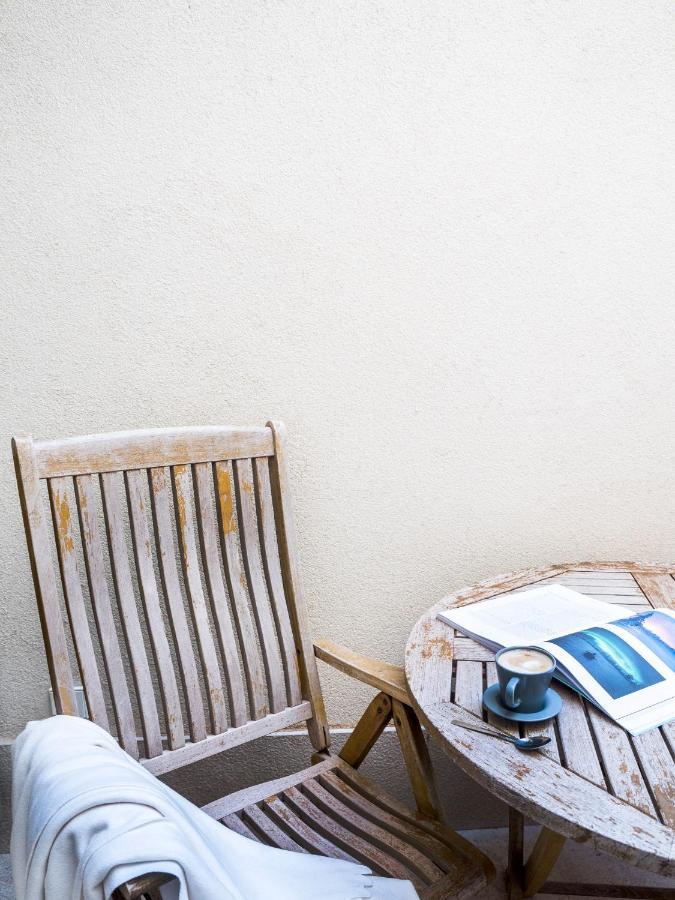 One-Bedroom Apartment Terrace