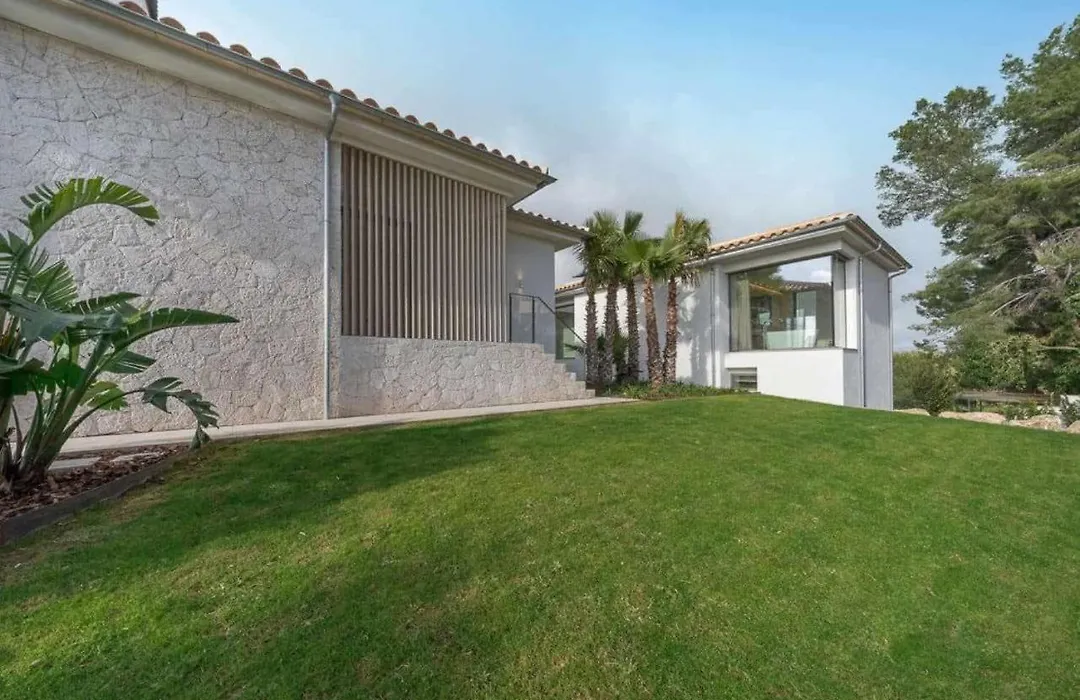 Casa Con Piscina Privada Cerca Del Puerto Y Playa-1