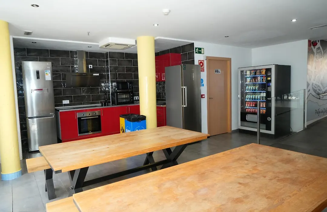 New Art Hostel - Albergue Juvenil-1