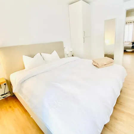 Hotel Apartment With 2-En Suite Bedrooms-2